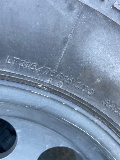 ?早い者勝ち?FJクルーザー用 極太315/75R16 スタッドレス4本セット‼
 