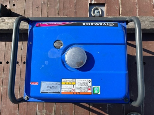 Yamaha製のEF23H発電機