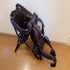 モンベル　登山用ベビーキャリアの画像