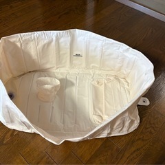 赤ちゃん本舗　　くうきdeふんわりベビーバスの画像