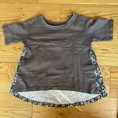 110センチサイズ　服とパジャマのセットの画像