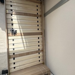 無料ベッドフレームの画像