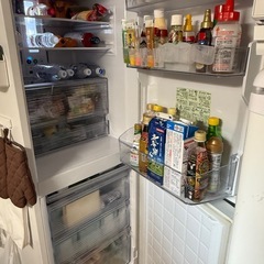 SHARP冷蔵庫2019年製の画像