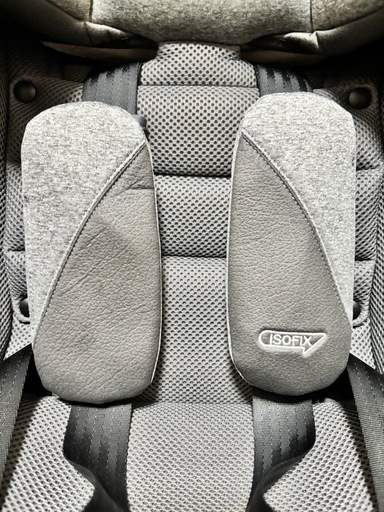 Aprica Cururila+ 車用チャイルドシート グレー
