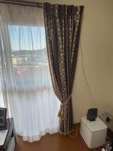 オーダーメイド花柄刺繍厚手カーテンとレースカーテン（ブラウン色