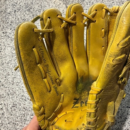 Zeems ジームス　野球　左利き　左投げ　グローブ　軟式　黄色　金色　投手用  型番 ZZ-1111 Ultimate Professional Model サウスポー投手モデル