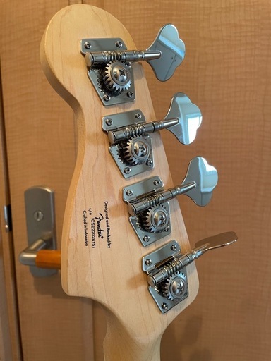 手渡し限定スクワイヤー/プレベ Squier by Fender PBの通販はau PAY