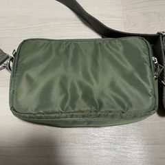  ALPHA INDUSTRIES ショルダーバッグ （カーキ）の画像