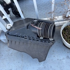 アルファード10前期3000cc純正エアークリーナー
の画像