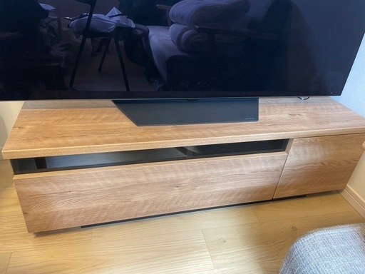 LOWYAテレビボード
