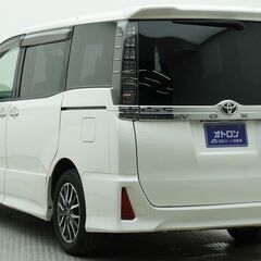 🐾パート・アルバイトの方でもローンOK❗トヨタ ヴォクシー 　ＺＳ　煌の画像