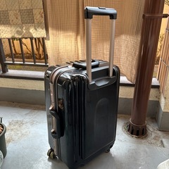 【受付終了】スーツケース 黒の画像