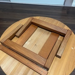 木のちゃぶ台の画像