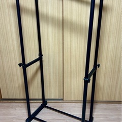 【美品 使用感なし】ハンガーラック(黒色)の画像