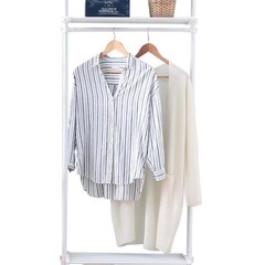 アイリスプラザ　突っ張り棚　ワイドの画像