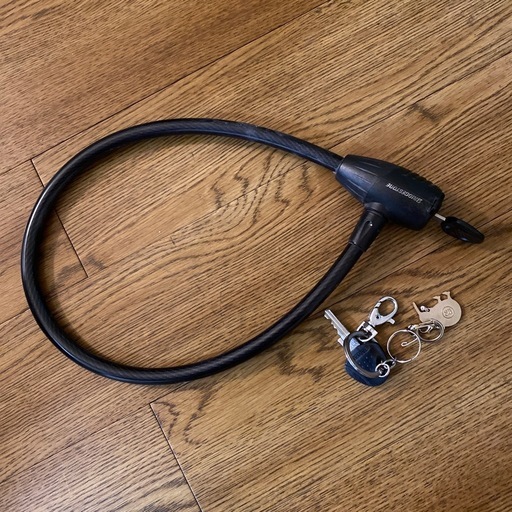 4点セットでお買い得‼️
自転車?ヘルメット⛑️空気入れ　 鍵?