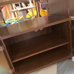 折りたためるテーブルの画像