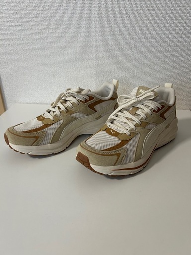 PUMAスニーカー24cm