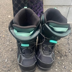 Head
スノーボード板、ビンディングとブーツ25 cmの画像