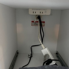 【無料】レンジ台　食器棚　※ジャンク品の画像