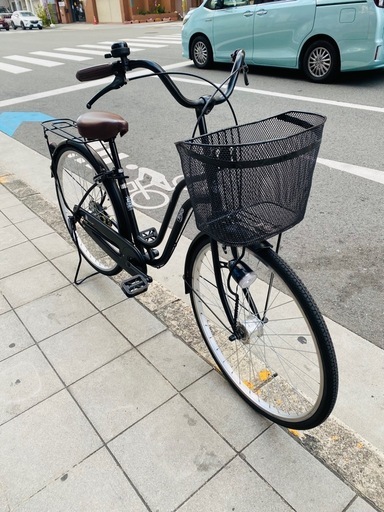 オートライト付きのママチャリ。美品。4月スタートの青色きっぷ制度の無灯火罰金も、これで安心。防犯登録も込みの価格なので、譲渡証明など面