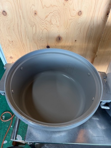 2021年    リンナイガス炊飯器 6L