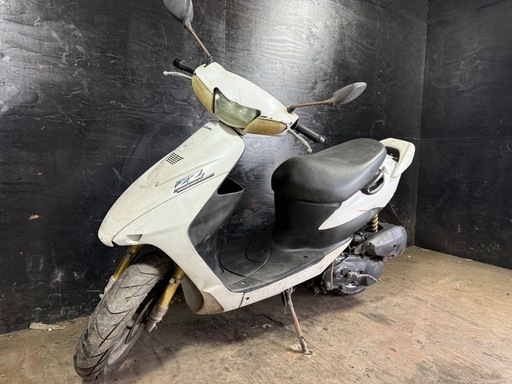 ★支払総額4.8万円★関東圏内即日配送可能！ 全車走行テスト済み！ スズキ ZZ 白 人気のZZ！ 車格大きい50cc！ ２ストのためオイル注ぎ足すだけ！ 12インチホイール！ フロントディスクブレーキ！