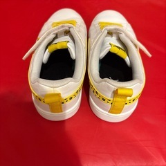 PUMA 19cm スニーカーの画像