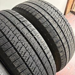 215/60/16冬VRX2の画像