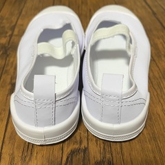 上履き　シューズの画像