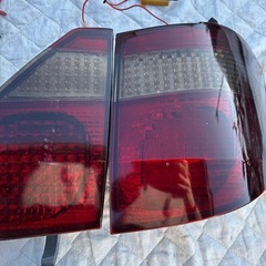 アルファード10前期テールランプ　ワンオフ
の画像