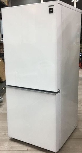 冷蔵庫(配達無料お届け設置出来ます?都内近郊?】信頼のSHARP製137ℓ✨左右開きどっちでもドア❄️自動霜取り機能付き✨除菌クリーニ