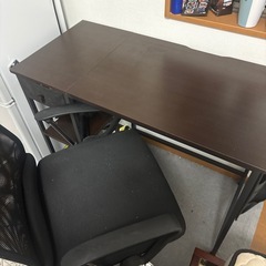 オフィスチェアとパソコンデスクのセット 現地に来てくれる方限定の画像