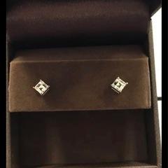 計0.7ct  高品質　天然ダイヤモンドピアス　PT900の画像