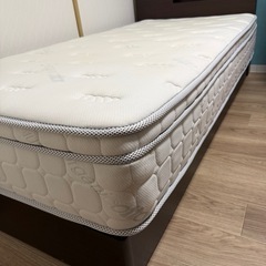 シングルベッドフレーム マットレス セットの画像