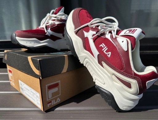 優里✖️FILA スニーカー　コラボ　靴