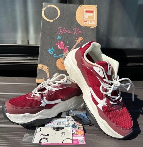 優里✖️FILA スニーカー　コラボ　靴