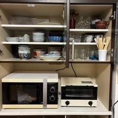 食器棚の画像