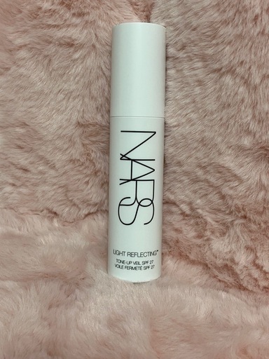 ナーズ　　　NARS 下地　ライトリフレクティングトーンアップヴェール