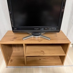 カラーボックス、テレビの画像