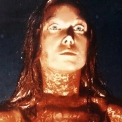 ホラー映画鑑賞会やりませんか🔪