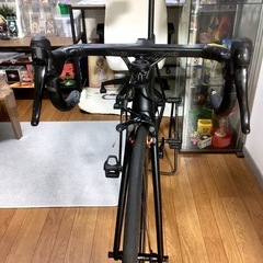 カーボンロードバイクの画像