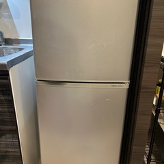 冷蔵庫　AQR-141Cの画像