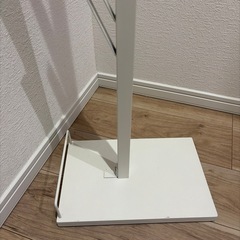 ダイソン収納スタンドの画像