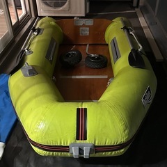 ゴムボートの画像