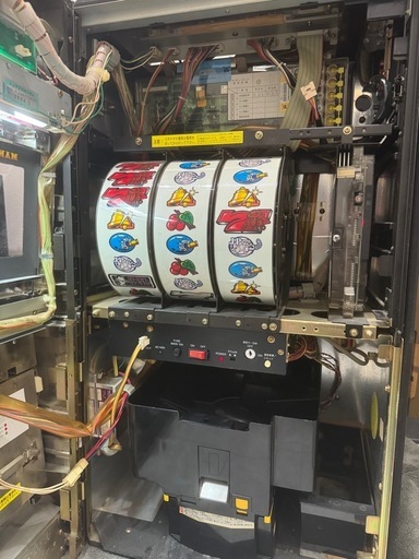 主役は銭形 不二子パネル スロット コイン不要機 実機 パチスロ実機