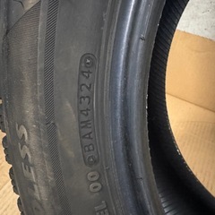 ブリヂストン　225 55R 18 VRX2 スタッドレスタイヤの画像