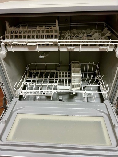 Panasonic 食器洗い乾燥機 NP-TH3-W 2020年製