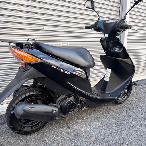 4496.定番人気　アドレスv50 バッテリー、シート、ミラー新品　千葉県柏市　即日配送、自走引き取りも可能