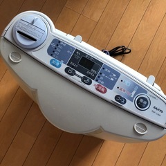 【ジャンク品】電気加湿器＆ヒーターの画像
